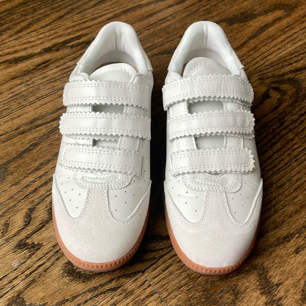 Steve Madden Momentum Sneakers Sz 8.5